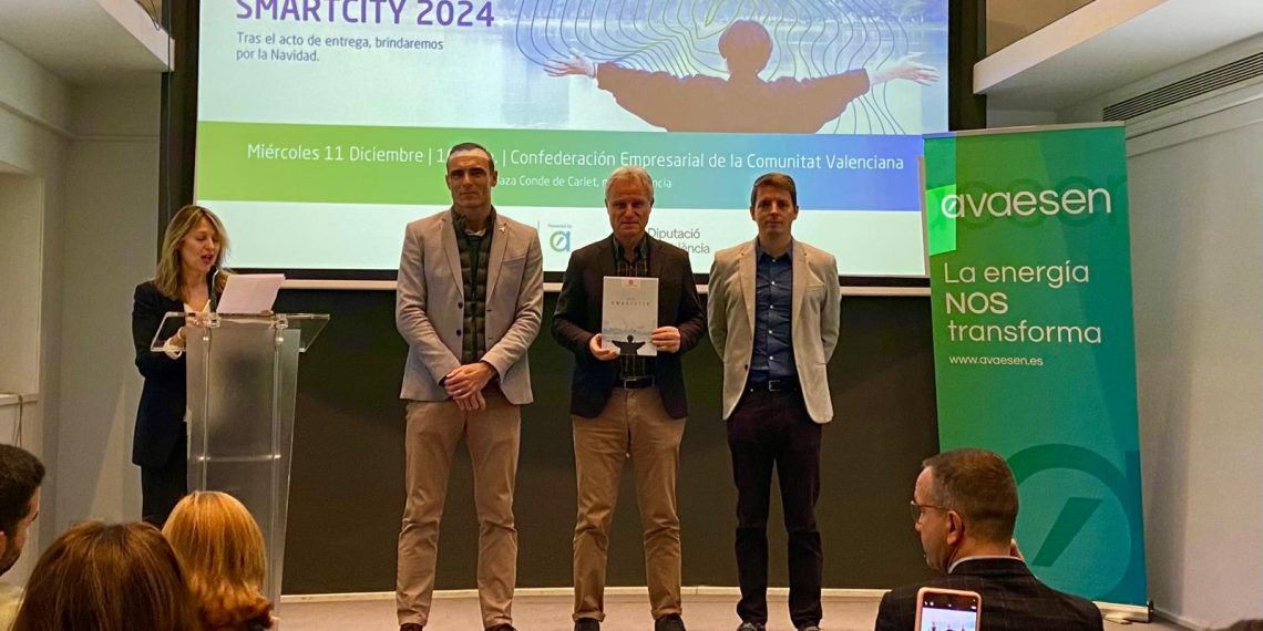 L’Eliana recoge la Guía Smart City de la Diputación de València y AVAESEN