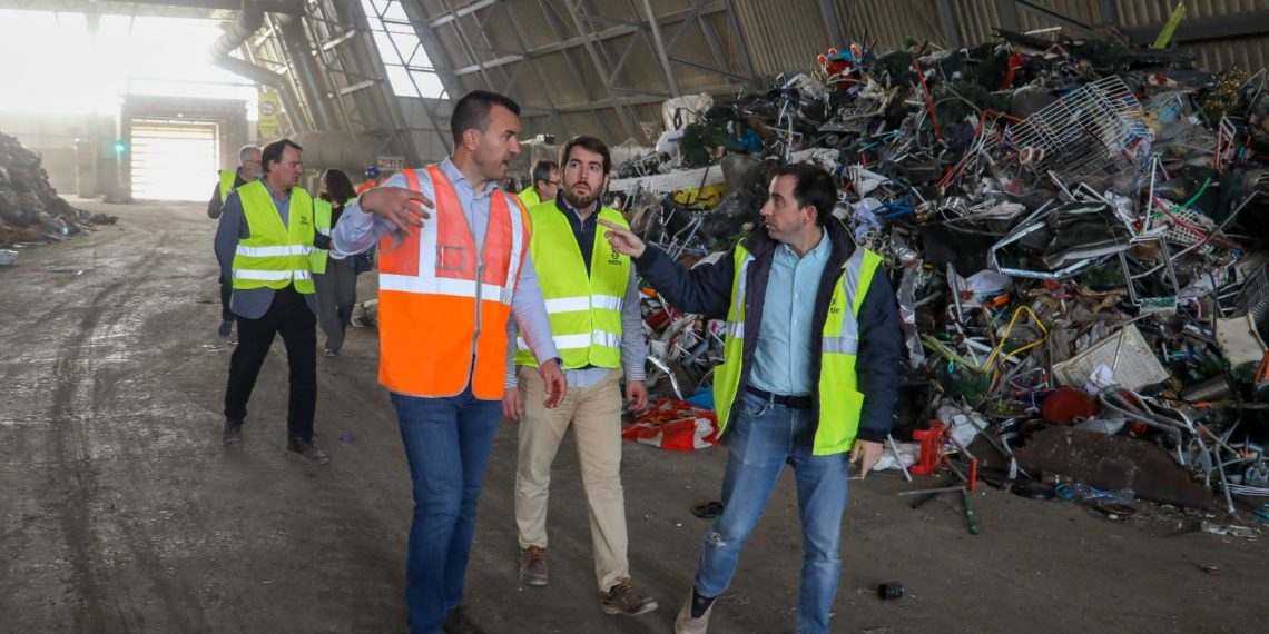La Diputació de València y la EMTRE colaboran en la reconstrucción de instalaciones residuales afectadas por la DANA