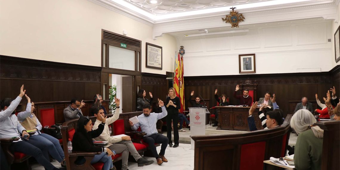 Sagunto aprueba la mejora del transporte urbano