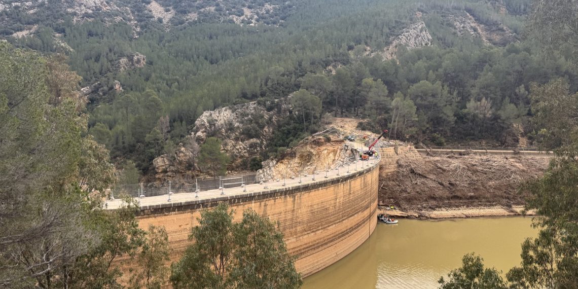 La Generalitat avanza en los trabajos de emergencia para garantizar la seguridad de la presa de Buseo