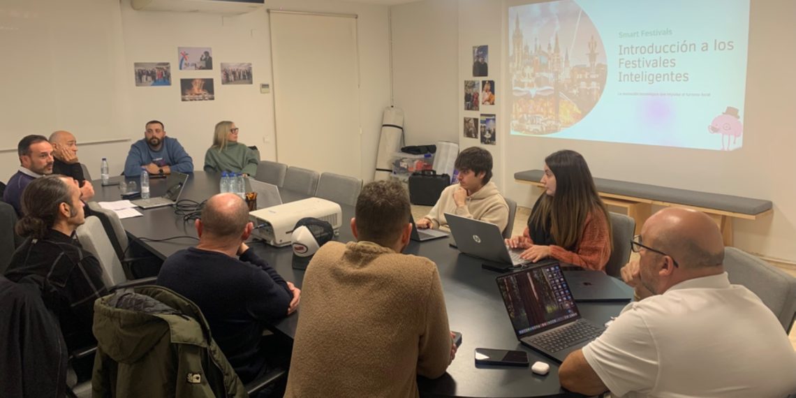 Sesión Formativa sobre nuevas tecnologías en festivales y espacios de ocio en Fotur CV