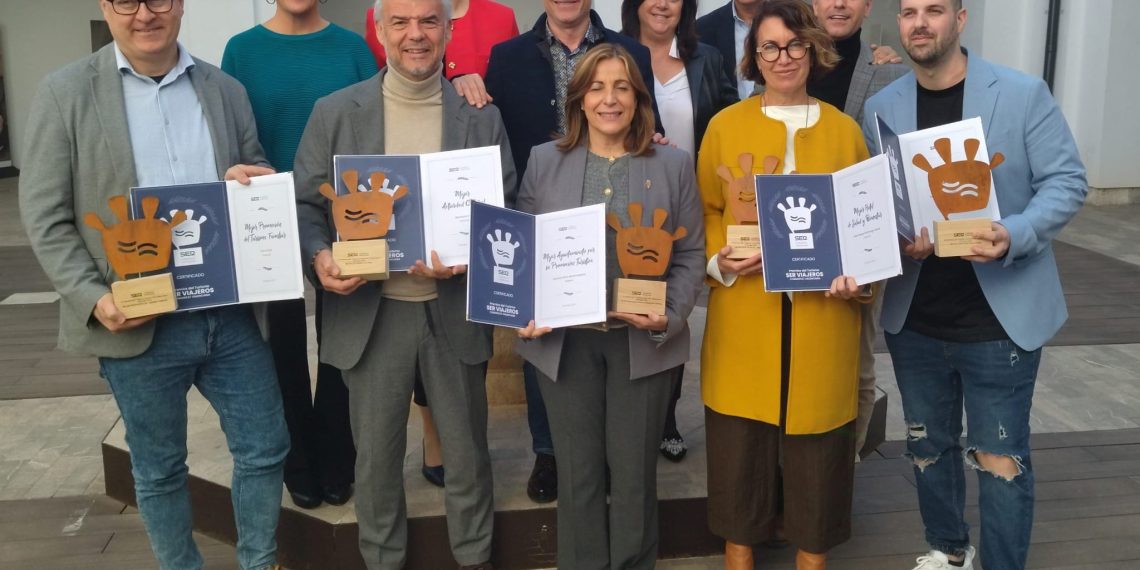 Premio Ser Viajeros CV a la mejor promoción del Turismo Familiar en 2024 a Tour and Kids