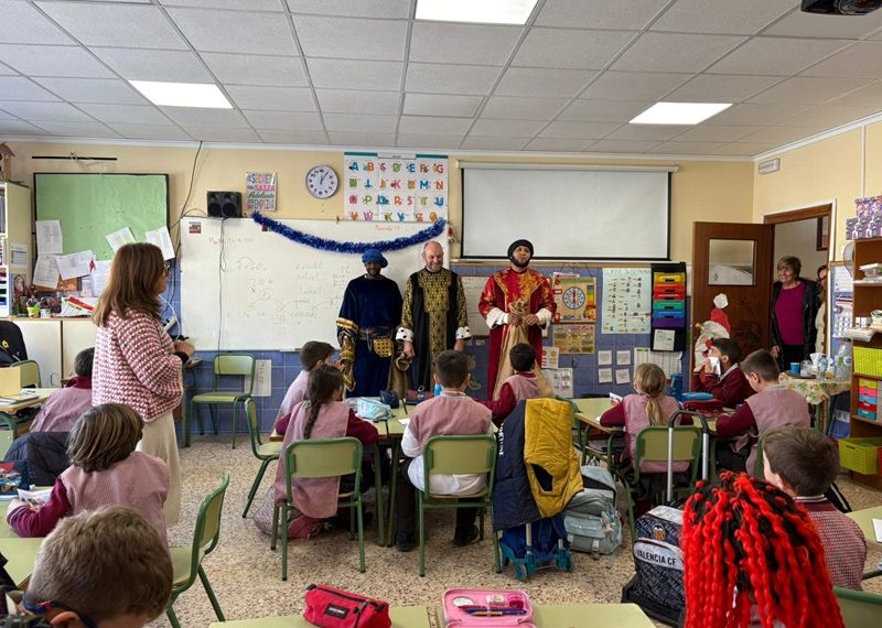 Los emisarios reales visitan Sueca para recoger las cartas para sus majestades los Reyes Magos