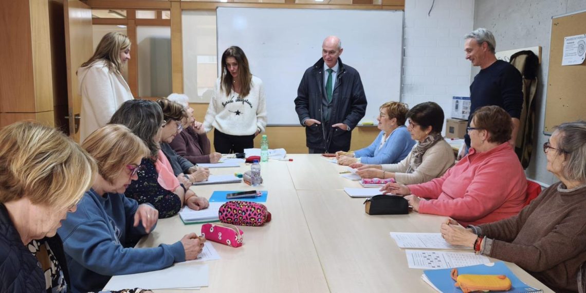 La Universidad Popular se encuentra entre los servicios municipales mejor valorados y más conocidos según el barómetro municipal de 2025