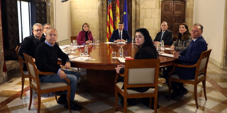 Carlos Mazón: “Ponemos en marcha la Mesa de Diálogo Social específica para las riadas”