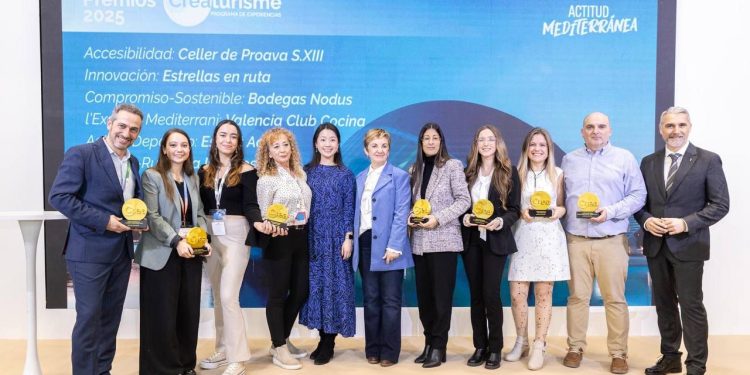 Marián Cano entrega los Premios Creaturisme a las mejores experiencias turísticas desarrolladas por empresas de la Comunitat Valenciana
