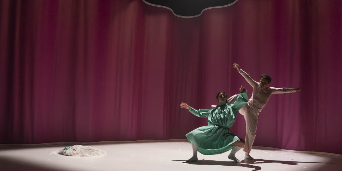 El IVC presenta en el Teatro Rialto de València el espectáculo de danza ‘El Oso’ de la compañía alicantina Marroch