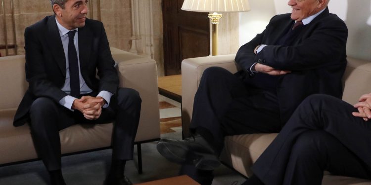 Carlos Mazón solicita al Banco Sabadell un plan especial de ayudas para los afectados por las riadas
