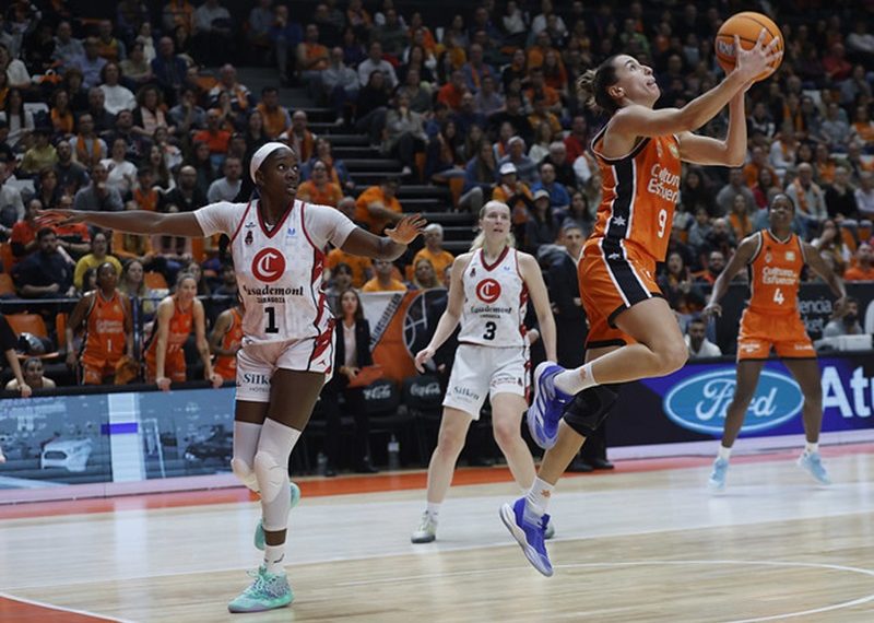 Valencia Basket afianza el liderato ante Casademont Zaragoza (82-63)