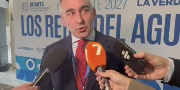 Barrachina: «Defenderemos la permanencia del trasvase Tajo-Segura ante los recortes injustificados del gobierno central para garantizar la agricultura de la provincia de Alicante»