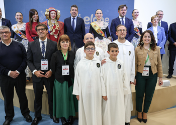 Mazón subraya el talento de Elche de “conjugar tradición y modernidad” en el desarrollo de su actividad turística