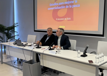 Barrachina reafirma su compromiso con el sector pesquero para que siga siendo un sector esencial en la economía de la Comunitat Valenciana