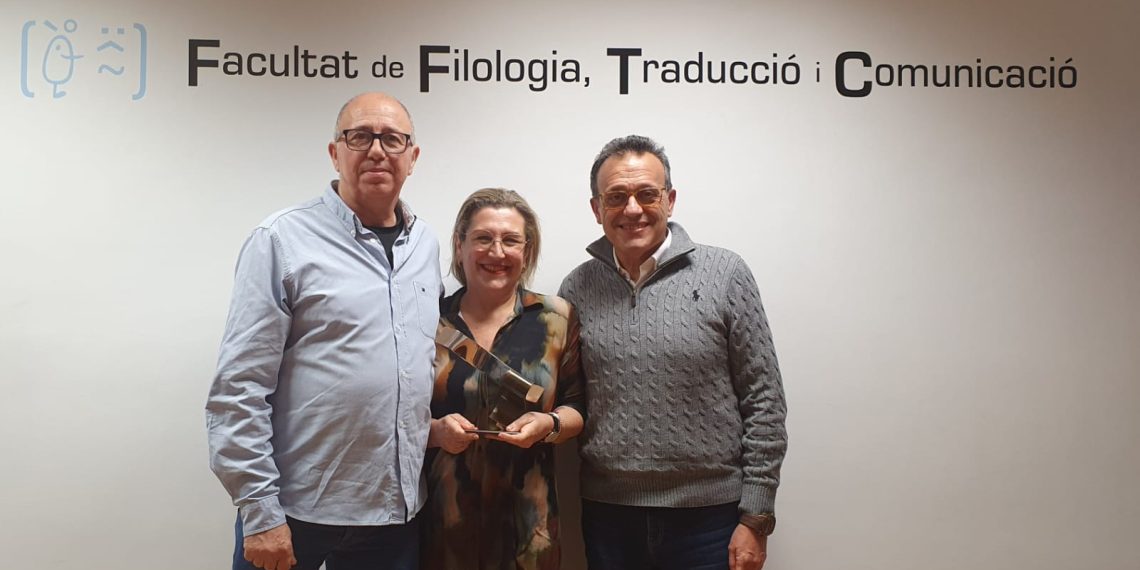 El Escalante recibe el Premi de la Crítica del Institut de Filologia