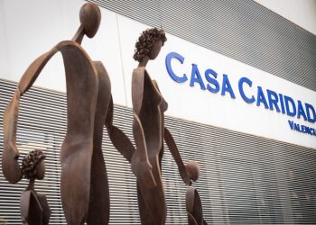 Casa Caridad ayuda a más de 2.500 personas gracias a la campaña de emergencia por la riada