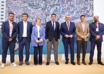 Carlos Mazón asiste a la presentación del proyecto ‘Gemelos Digitales de Hoteles’ impulsado por HOSBEC