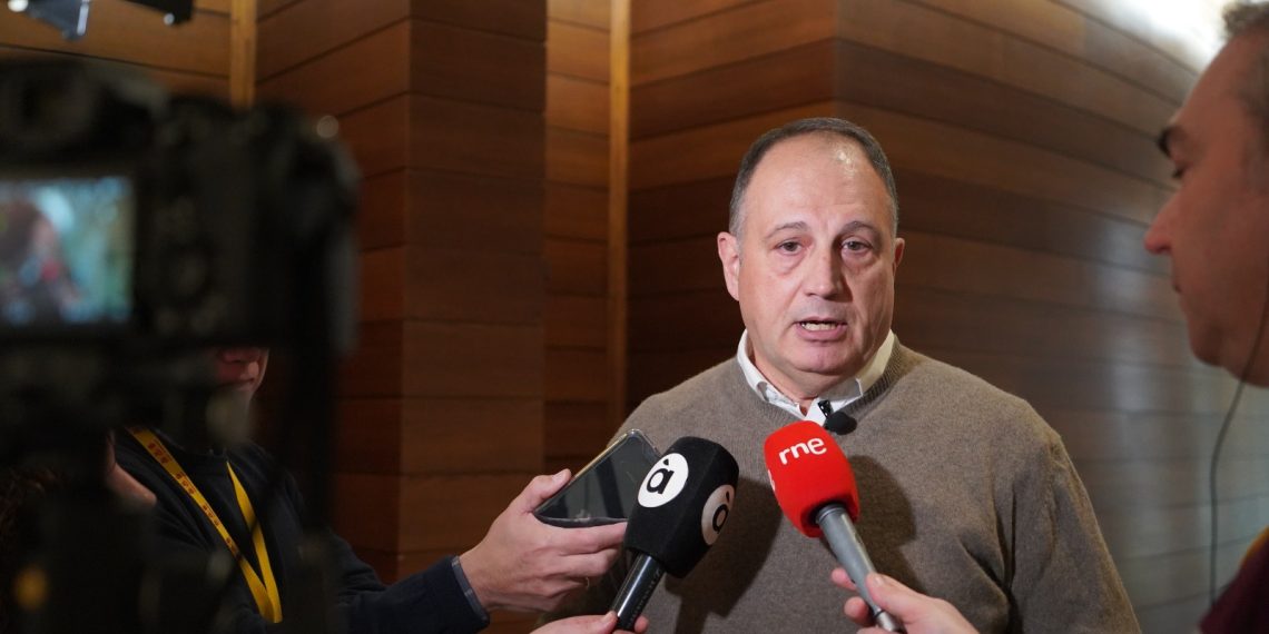 Salvador Aguilella: “Un préstamo a devolver con intereses no es una ayuda; los valencianos merecen soluciones reales y urgentes”