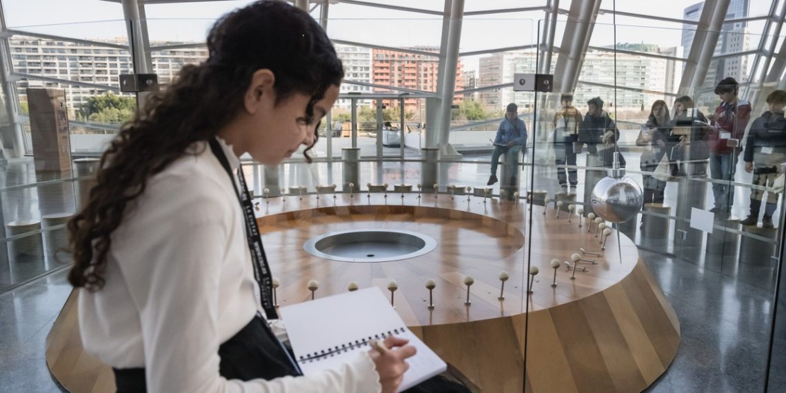 El Museu de les Ciències celebra el Día de la Mujer y la Niña en la Ciencia con un encuentro intergeneracional de científicas y estudiantes