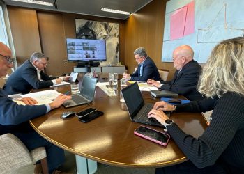 La tarjeta transporte ‘Recuperem València’ de la Generalitat estará disponible en 31 municipios y los grandes barrios afectados por las inundaciones