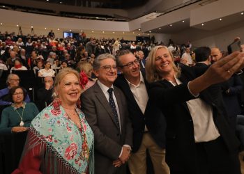 La Diputación de Alicante conmemora el ‘Día de Andalucía’ en el ADDA junto a las casas regionales de FECUAS