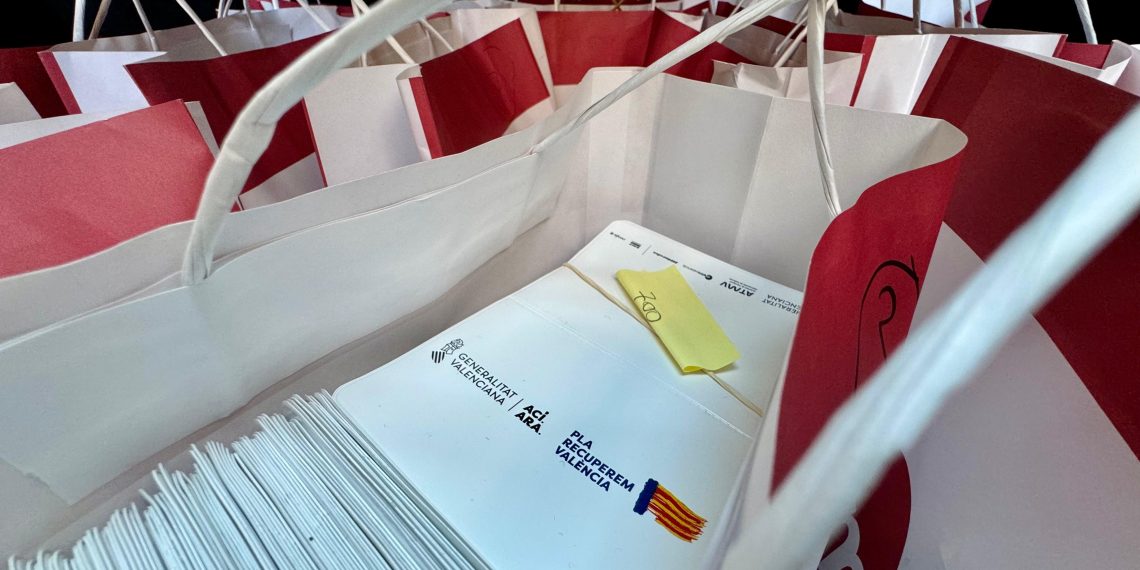 Las tarjetas de transporte gratuito Recuperem Valencia estarán activas desde el 24 de febrero