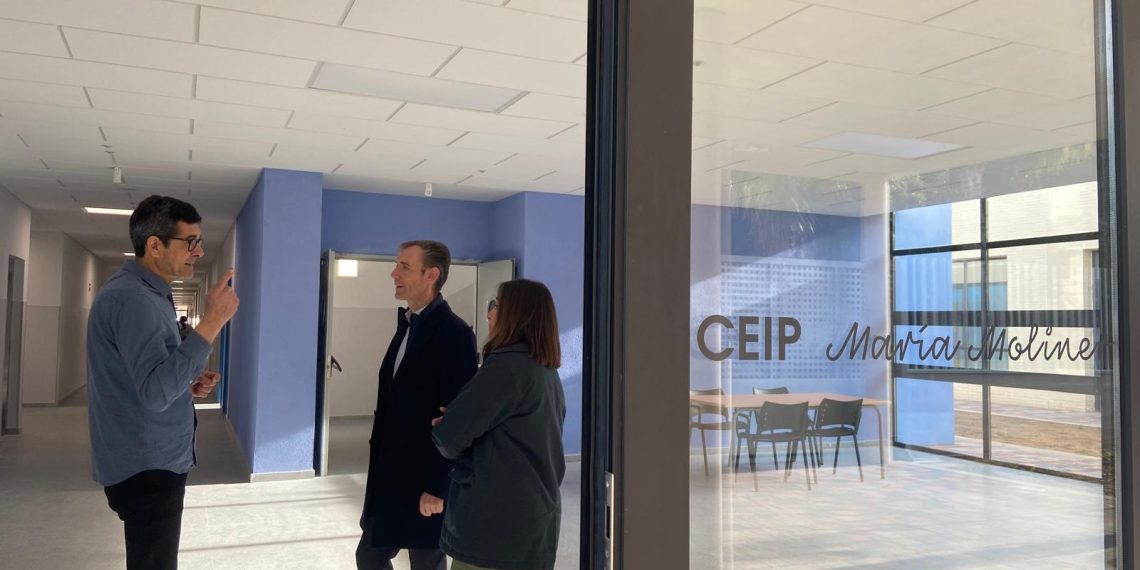 Cerca de 600 alumnos del IES Berenguer Dalmau de Catarroja se reubican el CEIP Maestro Serrano-María Moliner de Mislata