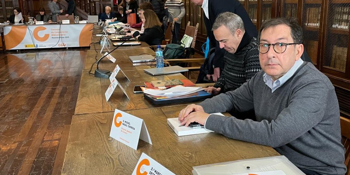 La Generalitat abordará con el Ministerio de Cultura iniciativas para retomar la normalidad en las bibliotecas afectadas por la riada