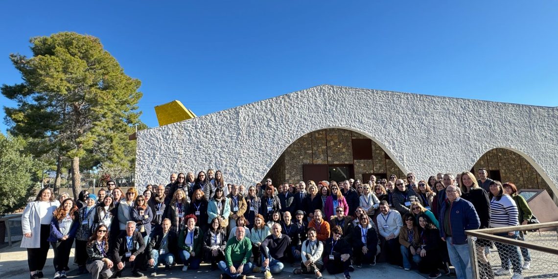 Turisme Comunitat Valenciana reúne en La Nucía a más de 130 informadores turísticos de 80 localidades
