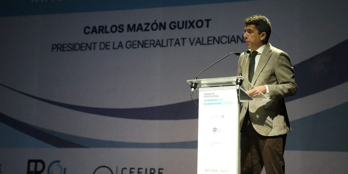 Mazón remarca la apuesta del Consell por la Formación Profesional “para promover empleo de calidad”
