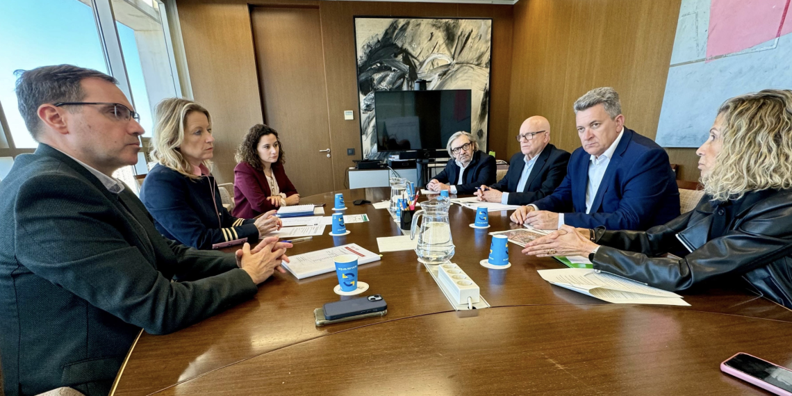 Martínez Mus denuncia que el mal servicio de Cercanías satura el Metrobús con 3.000 viajeros extra diarios