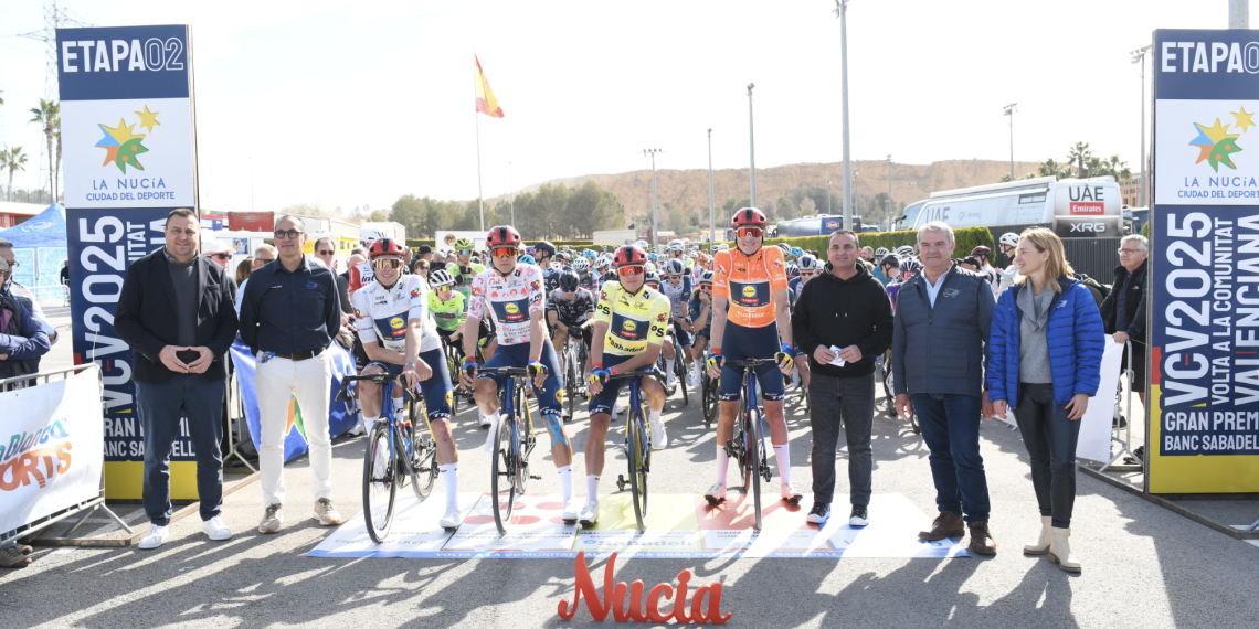 El secretario autonómico de Turismo subraya el «importante impacto promocional» que tiene la Volta a la Comunitat Valenciana para el turismo