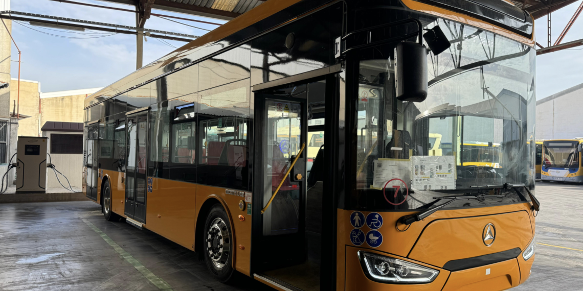 La Generalitat pone en marcha una nueva línea de autobús para conectar Picanya y Paiporta con el centro de especialidades de Torrent