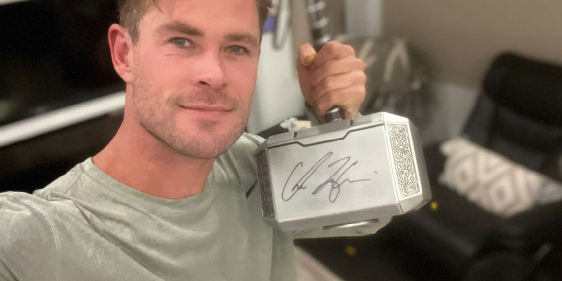 El martillo de Thor aterriza en Valencia para una misión solidaria