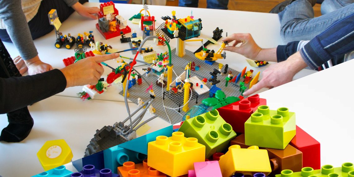 San Antonio de Benagéber acoge un taller gratuito de liderazgo basado en LEGO® SERIOUS PLAY®