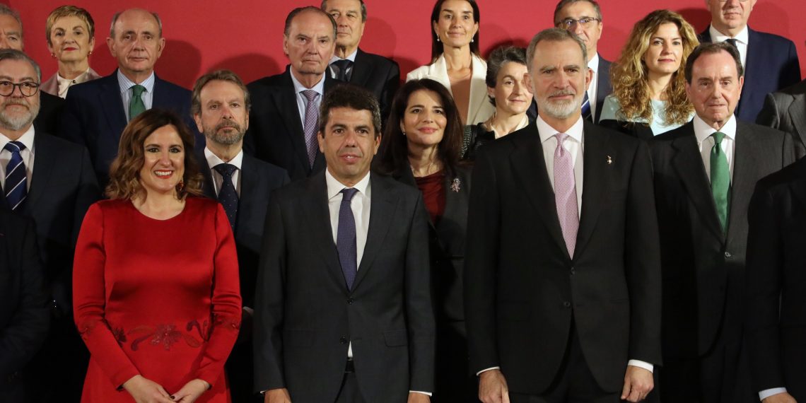 Carlos Mazón destaca la importancia de la ciencia y el talento como motores de progreso y bienestar en los premios Jaume I