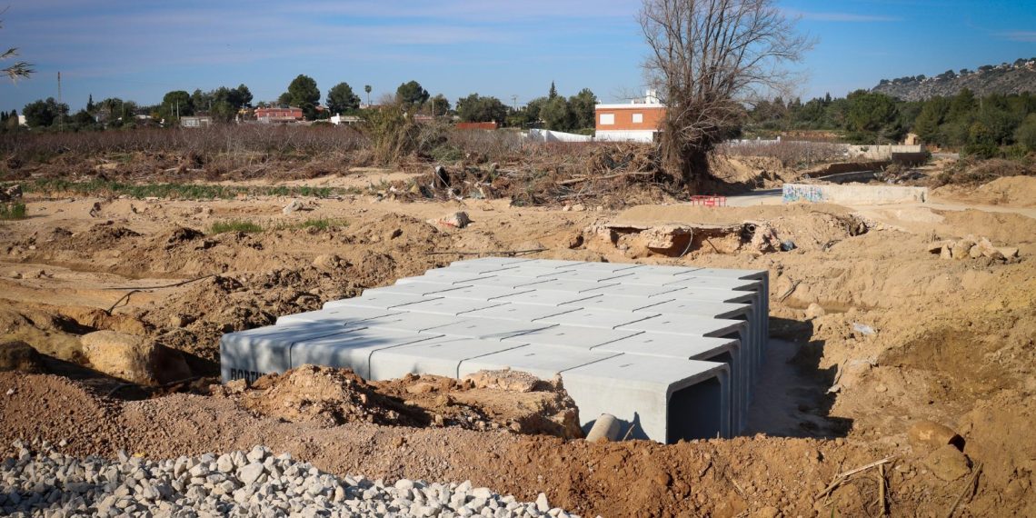 Avanzan las obras del paso sobre el barranc de l’Horteta en el camino de Charcos Secs