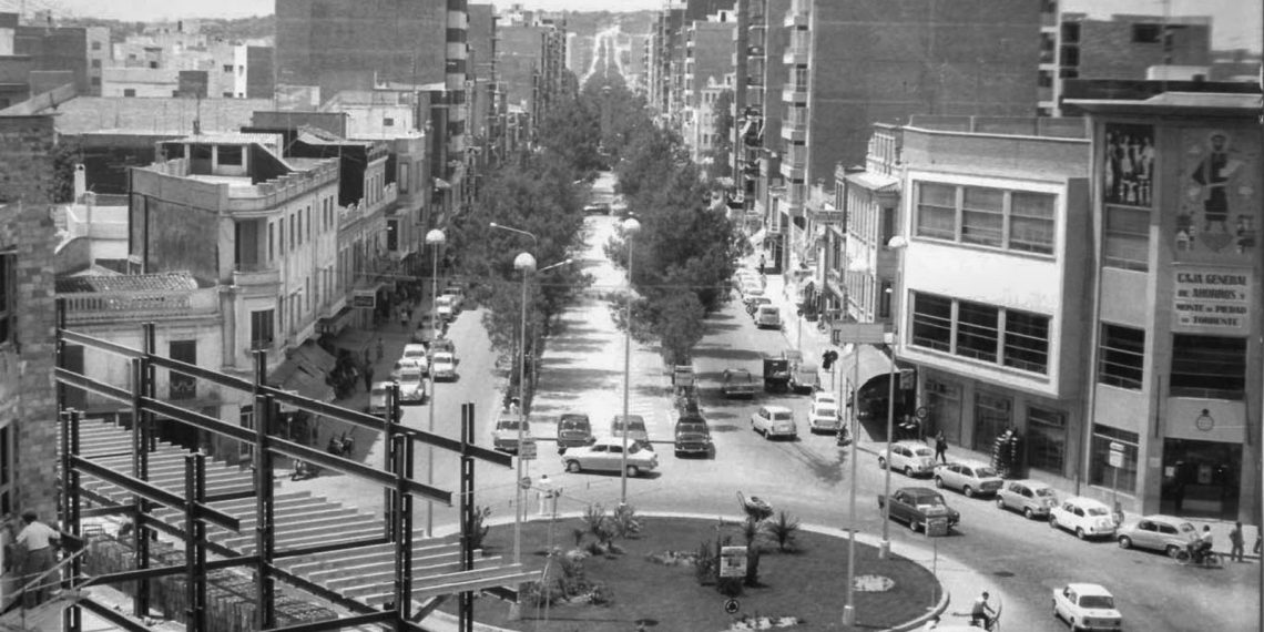 Torrent amplía la exposición ‘L’Avinguda: Camí del centenari’