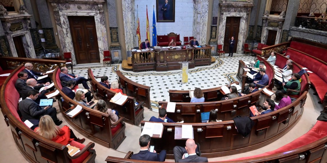 El Pleno avala sanciones de hasta 600.000 € a viviendas turísticas ilegales»