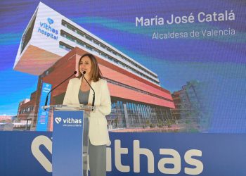 María José Catalá inaugura el hospital Vithas en el barrio de Malilla