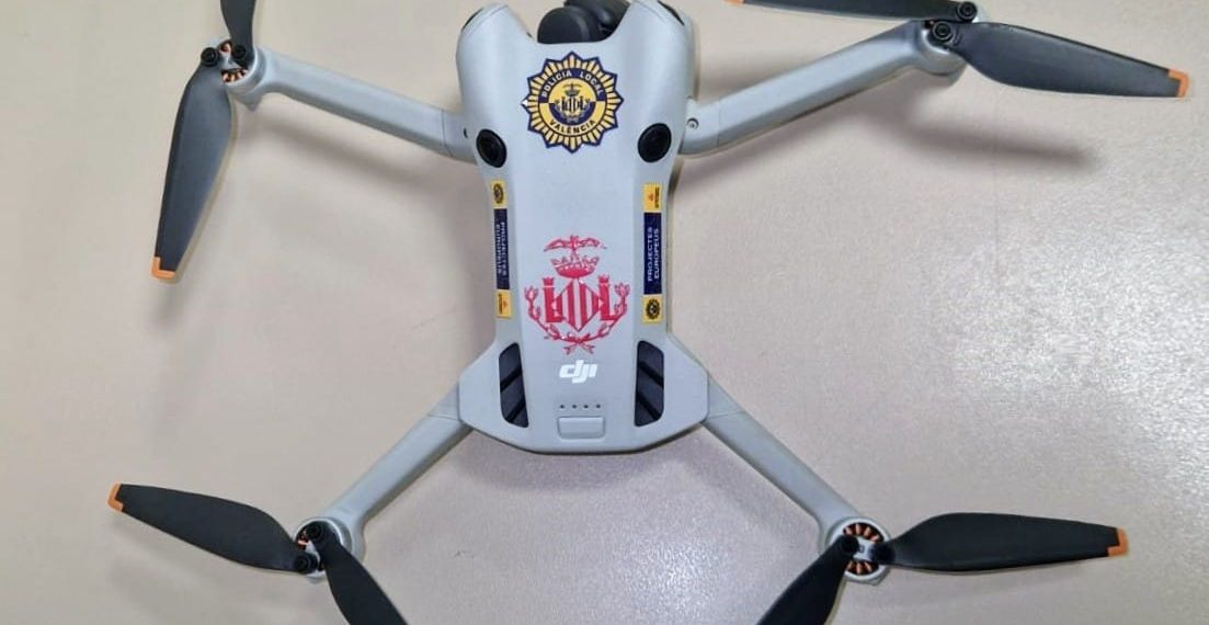La Policía Local de València refuerza la seguridad durante las Fallas con el vuelo de drones