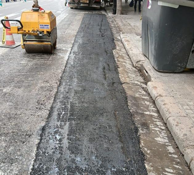 El Servicio de Mantenimiento de Infraestructuras repara 21 puntos del firme de las calles por las que discurrirá la Ofrenda