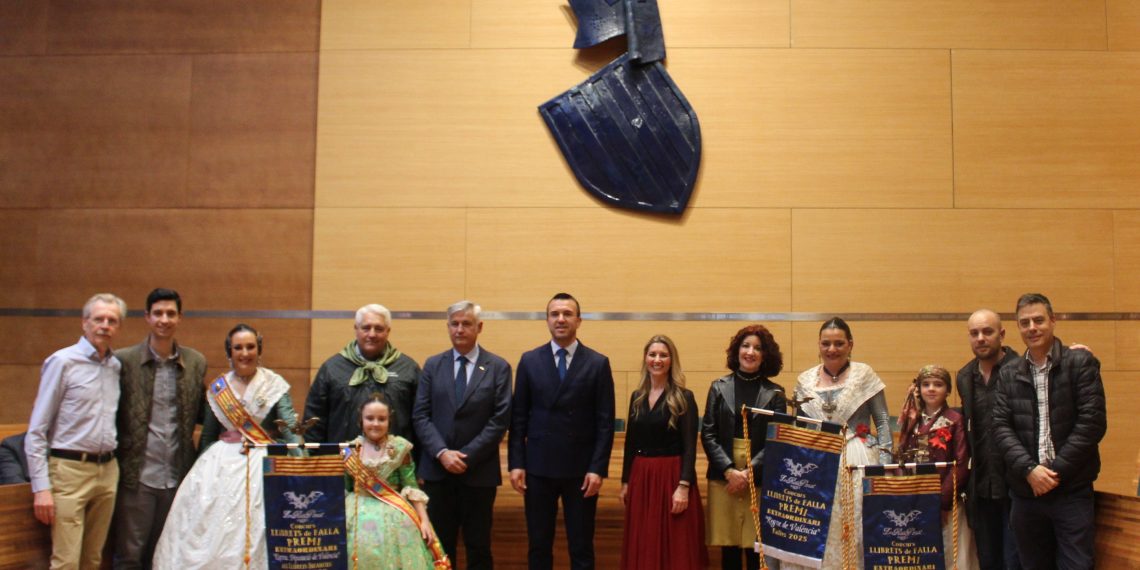 Lo Rat Penat entrega en la Diputació de Valéncia els premis del Concurs de Llibrets de Falla