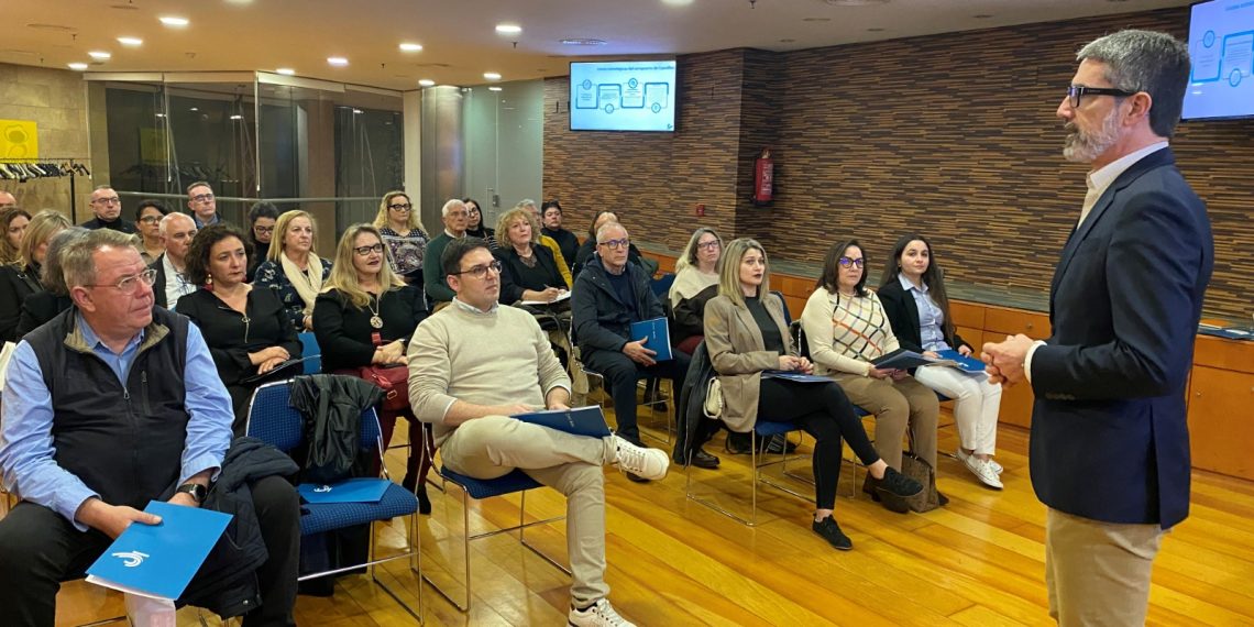 El aeropuerto de Castellón presenta su catálogo de rutas para la campaña de verano