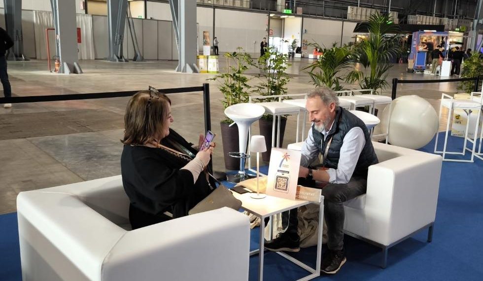 Turisme promociona la oferta de vinculada al turismo deportivo en la feria ‘Racquet Trend’ de Milán