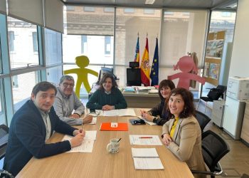 La Generalitat y el colegio de Educadores Sociales acuerdan crear una comisión de trabajo para seguir coordinando las actuaciones en favor de la infancia y la adolescencia