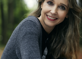 Blanca de la Torre, historiadora del arte y experta en gestión cultural, propuesta por la Comisión de Valoración como nueva directora del IVAM