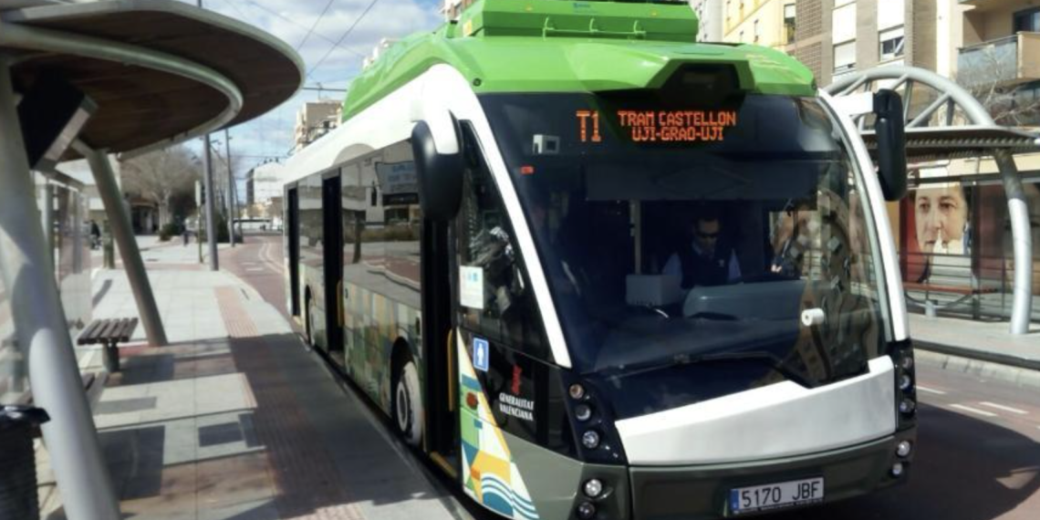 El TRAM de Castelló transporta a más de 100.000 personas durante las fiestas de La Magdalena