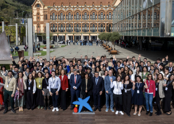 La Fundación La Caixa atrae y retiene talento con un centenar de becas para jóvenes investigadores