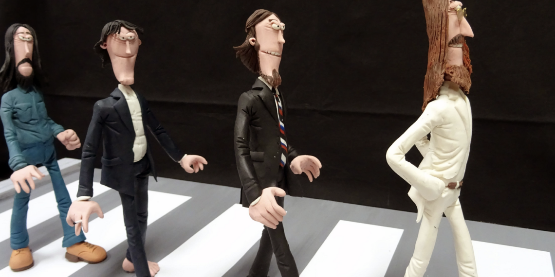 Arte y música en plastilina conquistan Torrent en la inauguración de ‘PlastiHistoria de la Música’