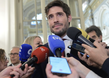 Caballero reivindica la estabilidad, eficacia y seriedad del Gobierno municipal frente a la “inestabilidad crónica” del Gobierno de Sánchez