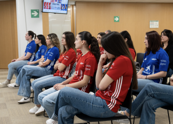Erika, Mar y Marina desafían a Ana, Júlia y Natalia por el título de la Lliga CaixaBank de raspall femenino